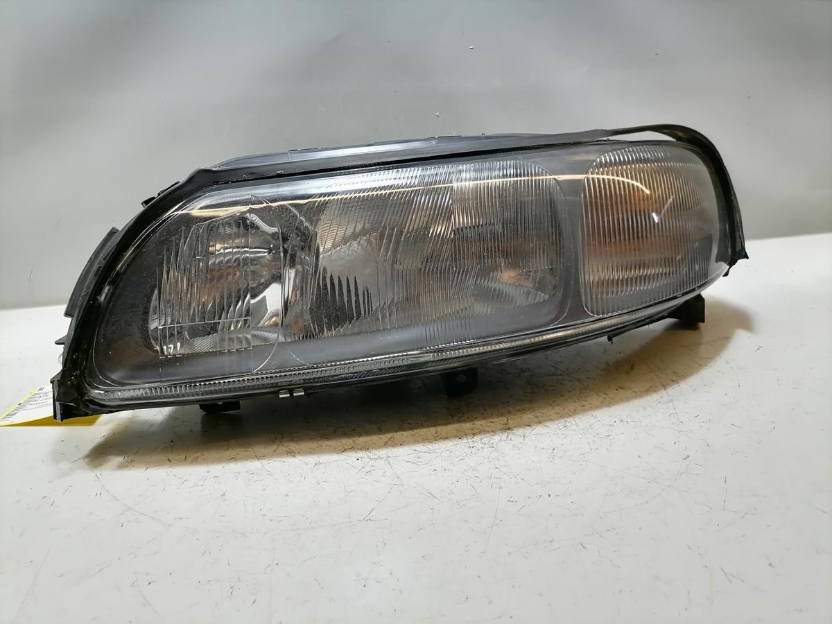 Volvo V70 2 original Scheinwerfer vorn links Halogen Bj.2000